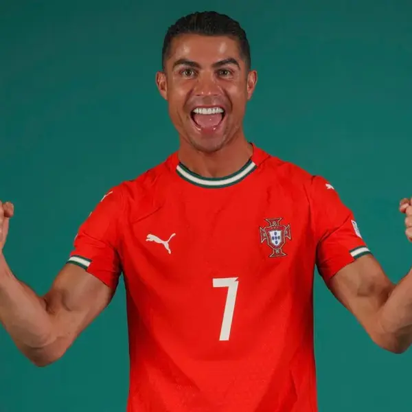 El astro portugués Cristiano Ronaldo toda una leyenda del fútbol