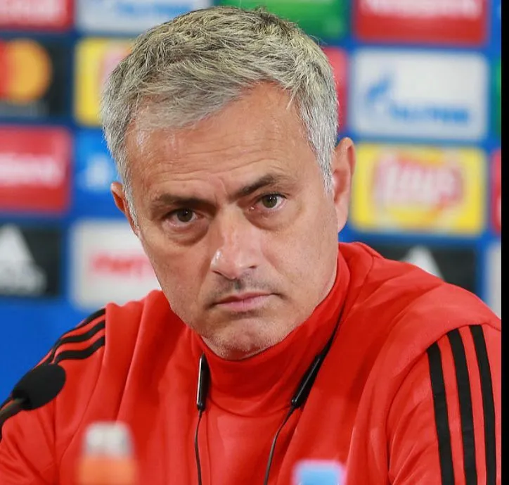 Jose Mourinho nuevo director técnico del Benfica de Portugal