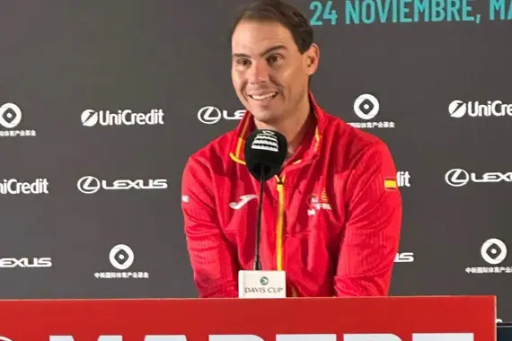 Una leyenda del tenis dice adiós ( Rafael Nadal) El tenista español deja huella por su exitosa carrera llena de títulos y celebraciones!