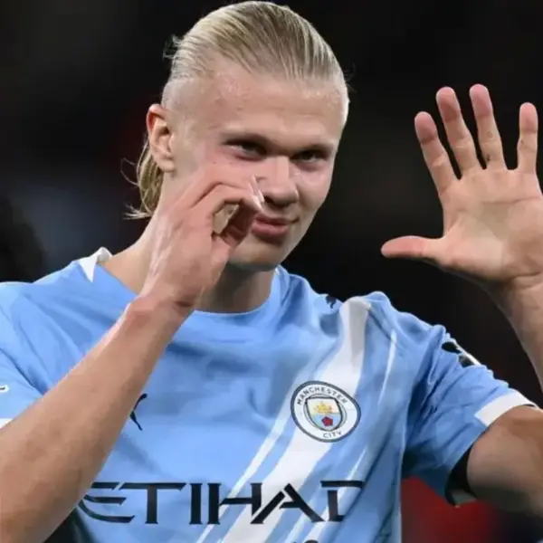 Manchester City acecha al Arsenal y aprieta la cima de la Premier League